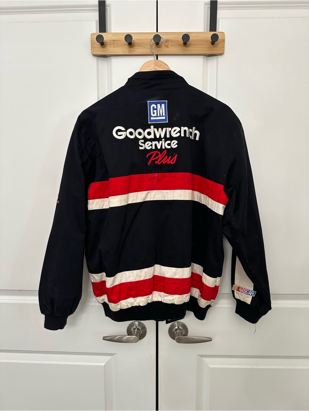 Two Chase Authentics Red Racing Logo Jacket - Picture 2 of 6